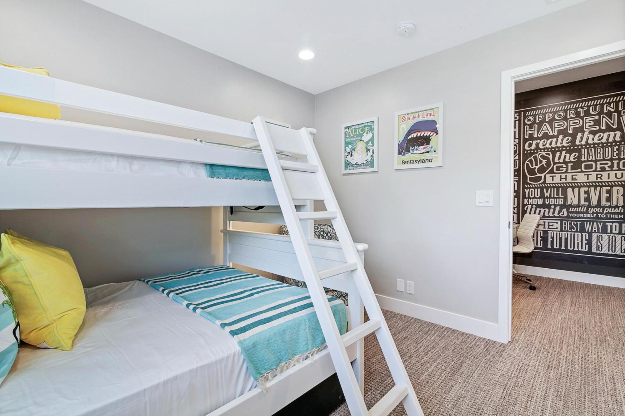 Doorstep To Disneyland Condos Anaheim Room photo