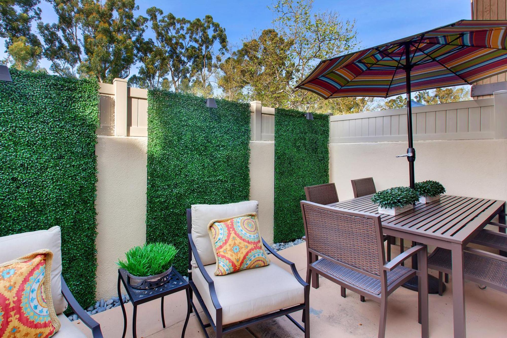 Doorstep To Disneyland Condos Anaheim Room photo