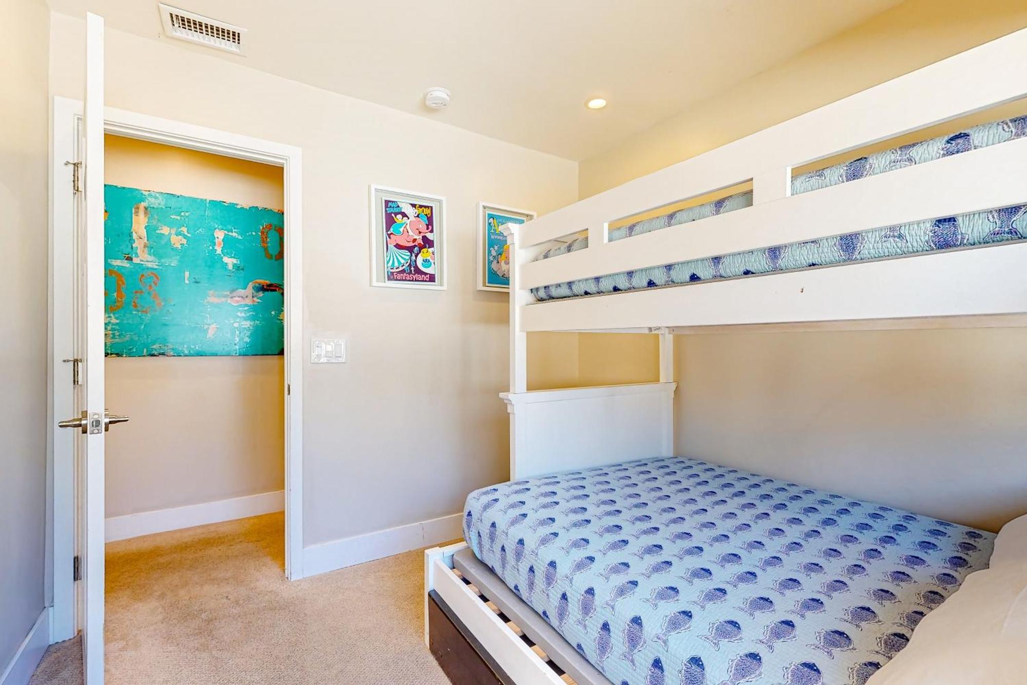Doorstep To Disneyland Condos Anaheim Room photo