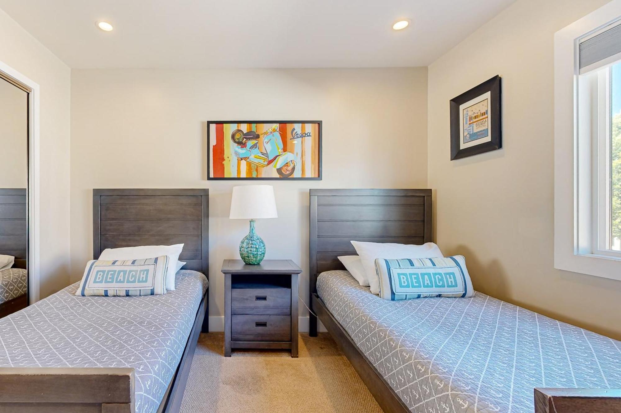 Doorstep To Disneyland Condos Anaheim Room photo