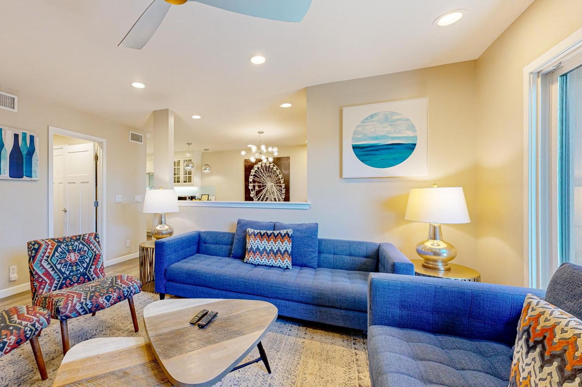 Doorstep To Disneyland Condos Anaheim Room photo